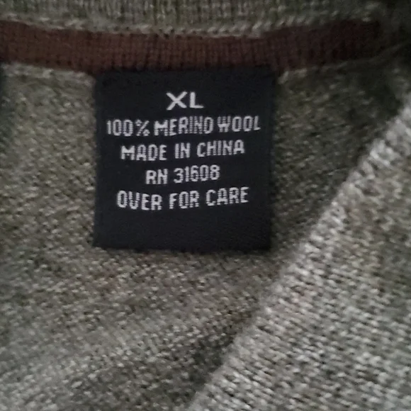 Jos. A. Bank Merino Wool Sweater - Picture 5 of 7